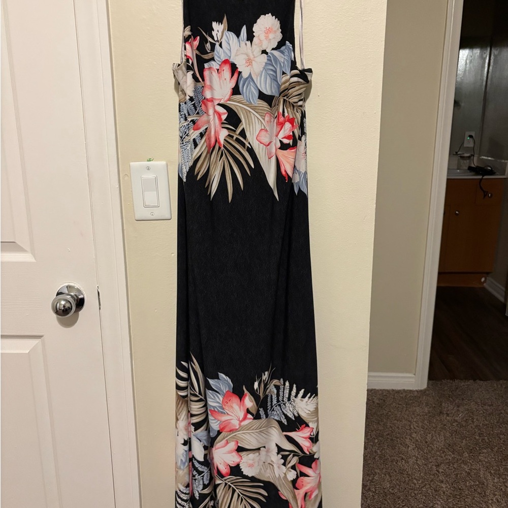 Floral Maxi Dress - Black and Pink